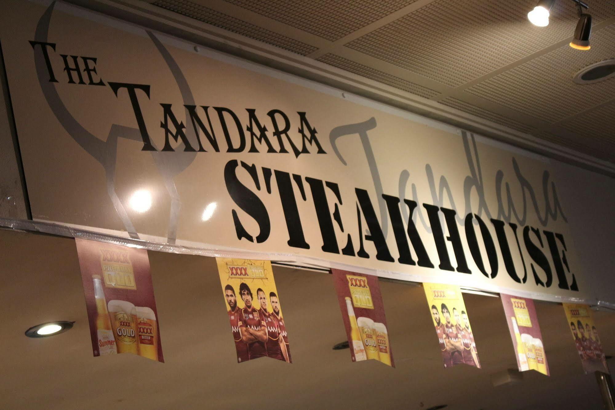 Tandara Hotel Motel Sarina Eksteriør bilde